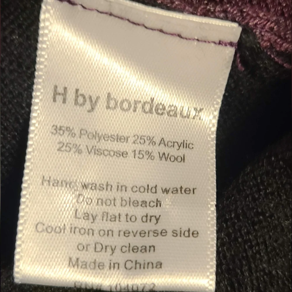 Womens Maroon & Black Size Medium Sweater - Picture 6 of 7